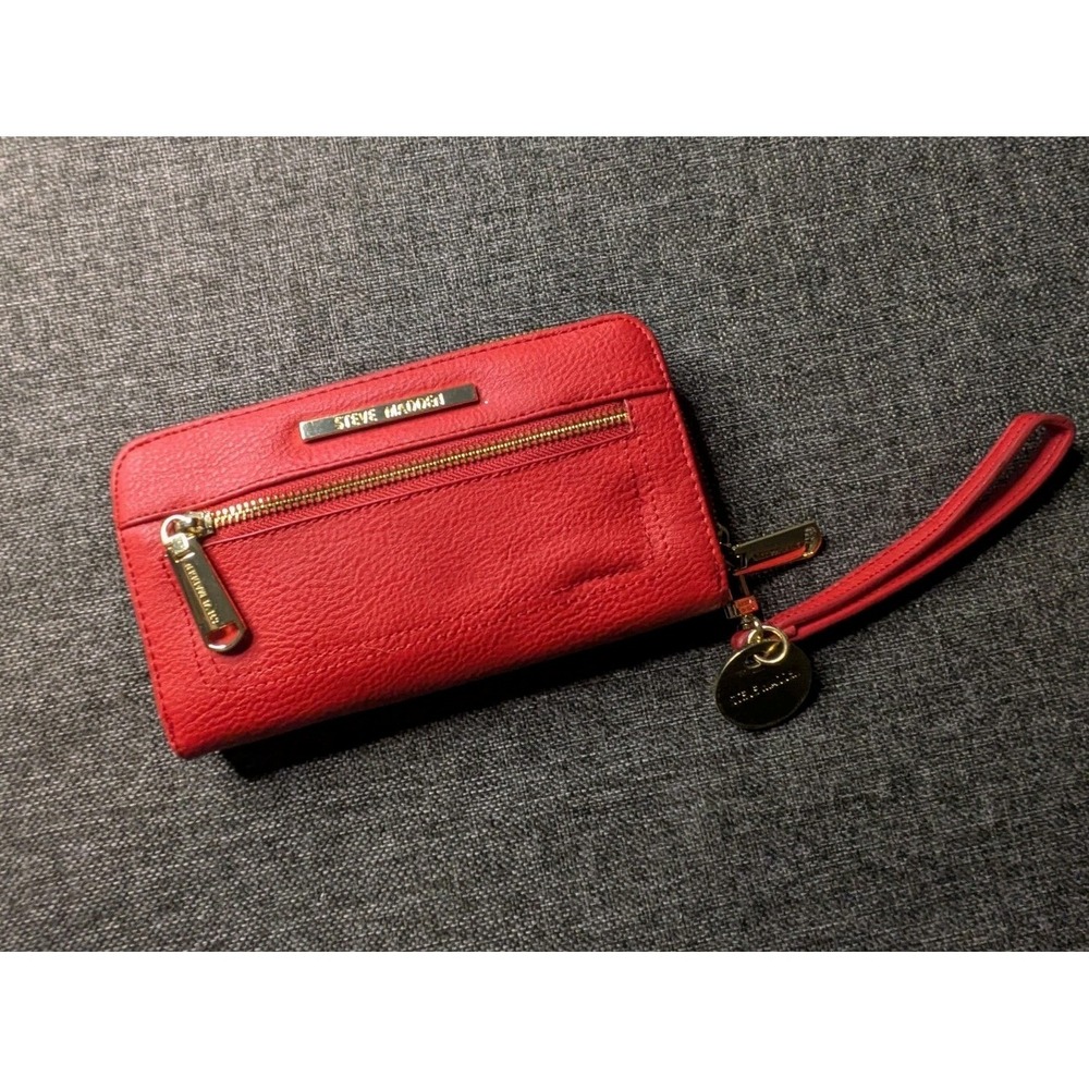 Steve Madden Red Pebbled Leather Clutch Zip Wallet Gold Charm Women's 7.5x4
